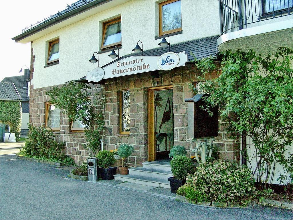 Hotel Restaurant Schmidter Bauernstube Nideggen Exterior photo